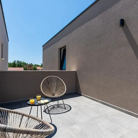 Atena Villa *