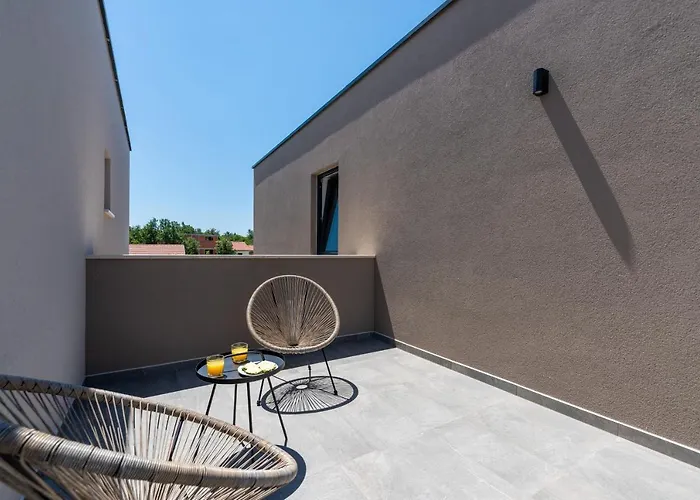 Atena Villa *